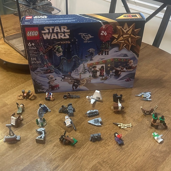 LEGO Star Wars Advent Calendar 75366 - Picture 1 of 5